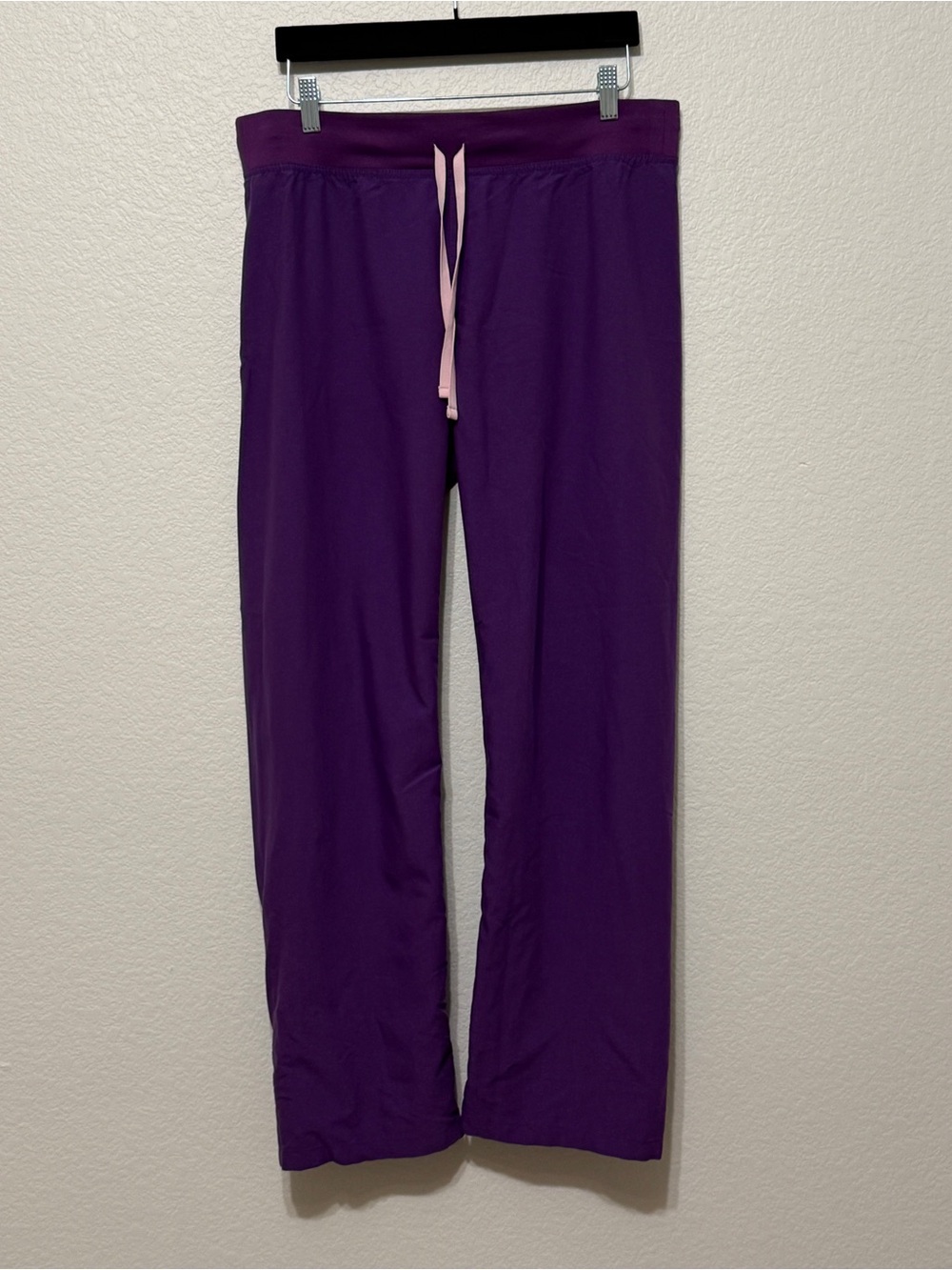 🦋 FIGS| EUC Livingston Scrub Pants Women’s Medium Purple Tech Collection T21003